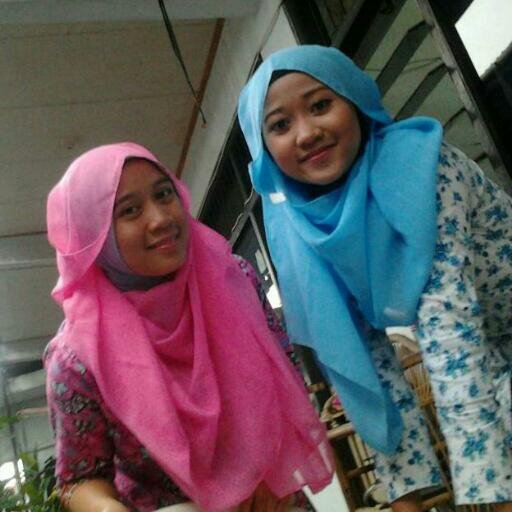 Heryanasusanti's profile picture. kangen SomeOne N mamah papah...