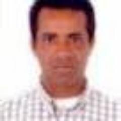 Professor - Escritor e Jornalista
Paulista - 48 anos - Casado - 05 filhos e 09 netos.