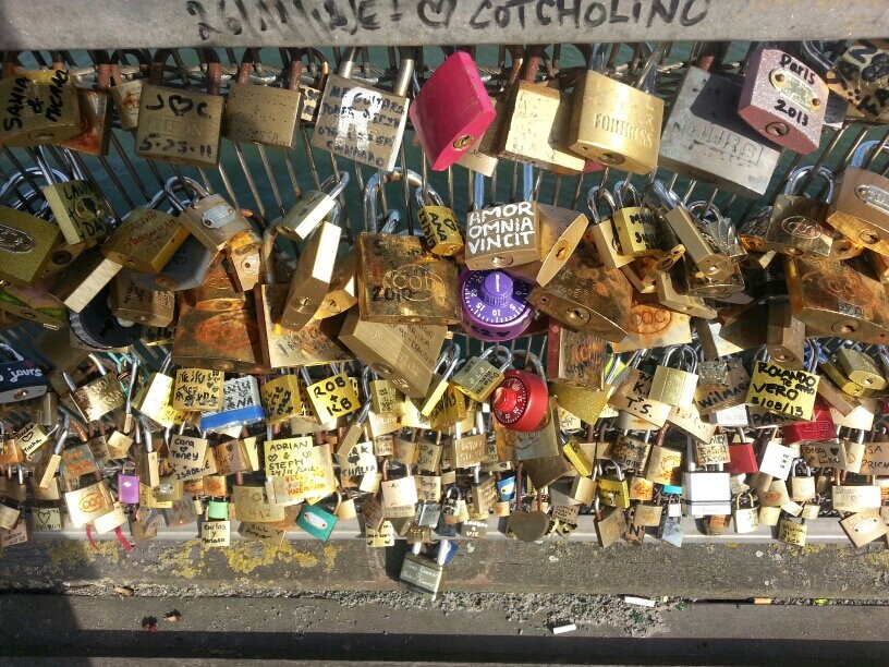 deepinsidecave's profile picture. ~.~