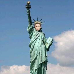 I'm the Real underscore Liam underscore Payne @applebees follows #hairlesscuntclique