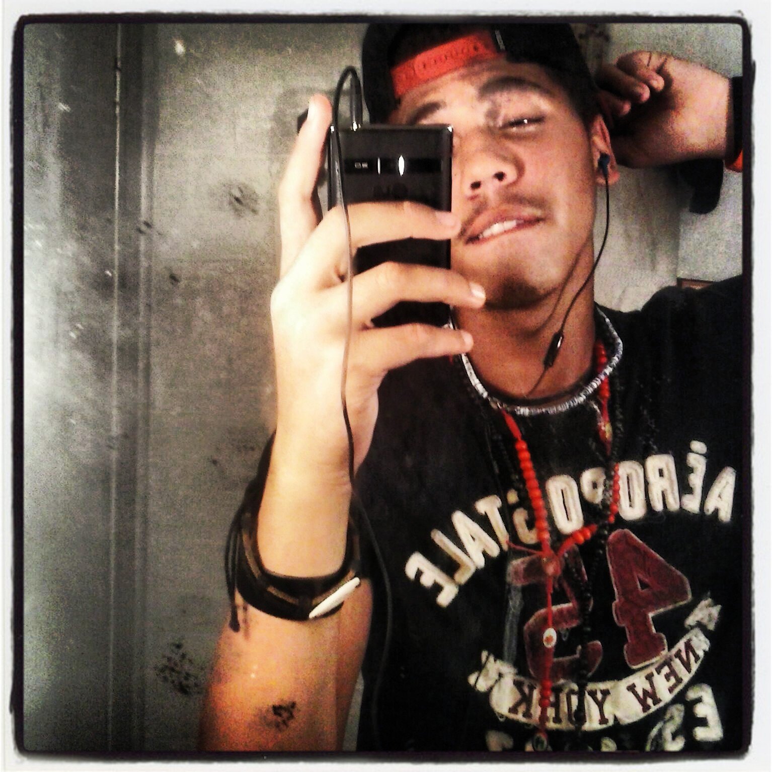 A New f**kin page!! so plz follow a nigga and ill follow u bak / Ambitious nigga / Gifted to chief ^_^ / follow my bro/cuzin @Tim_boi17