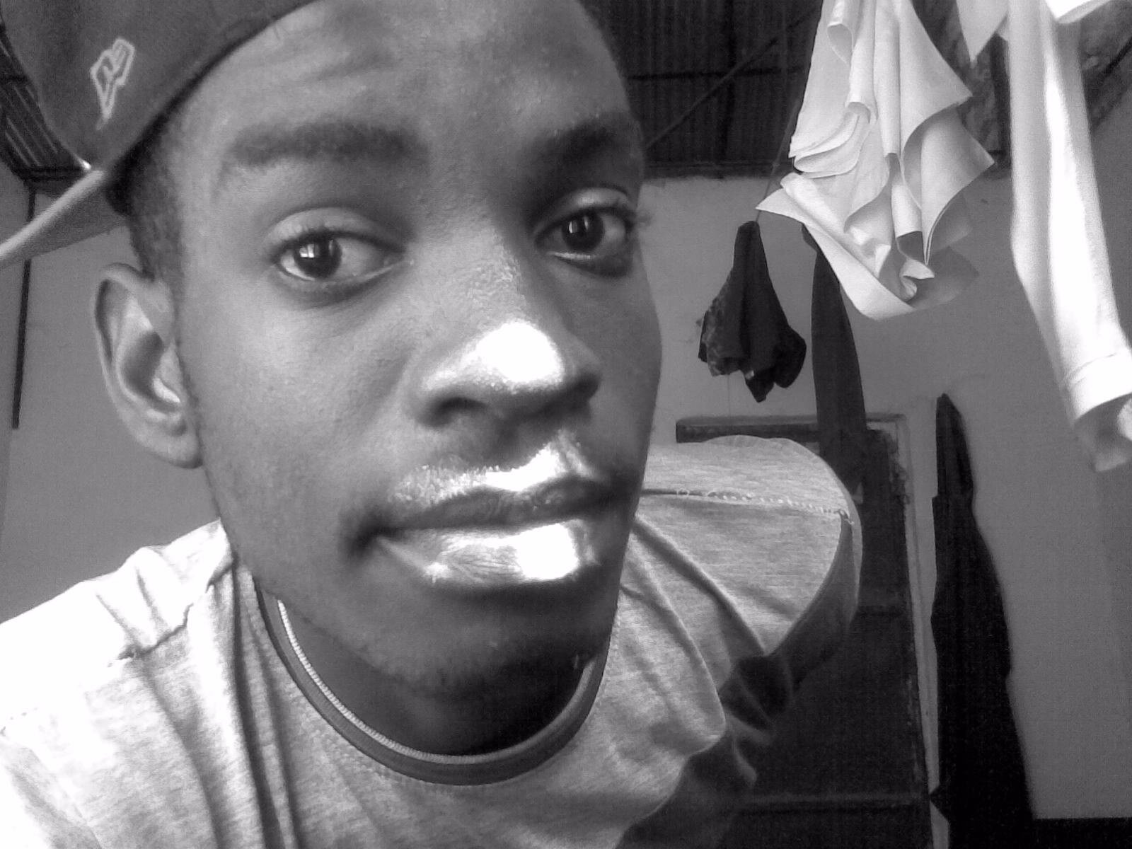 I fuckin hate DRAMA! so
if ur one
of doz pple dat strt
shit
dont
follow me!!
& if u want to get to
know me just
Follow me