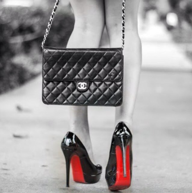 GirlsLovePuck's profile picture. Doing it big for the beauts who love bunnies, and for the bunnies who love beauts! ♥