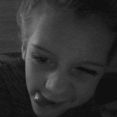 I love:One Direction,Adele,Spongebob and other things.Please follow me and i will follow you :D