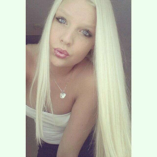 #NF=#NFB! Follow me and love my tweets baby!♥
