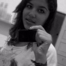 Eu que vivo com α cαbeçα nα luα, com músicα no ouvido e corαção nα bocα :)
eu sou meninα e mulher, eu sei muito bem o que quero .
' Eu sou Barbara'