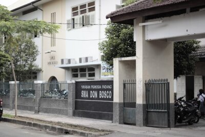 XIsciencefivedb's profile picture. XI IPA 5 @dbpdg'15 #AngkatanHijau kami selalu kompak! SELESAI :) 32'members