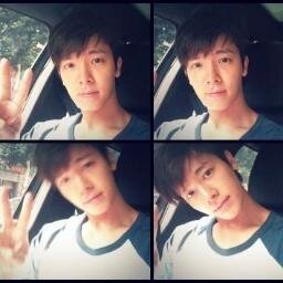 ผม ลี ดงเฮ จาก super junior ผมเป้นคนน่ารัก ร่าเริง เฟรนรี่กับทุกคน อยากรู้จักผมฟอลมานะครับ. ขยิบตา บอทนะครับ [ @donghae861015 ] #ปากจู๋แฟม
