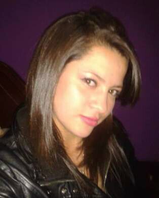 Soy una chica lista no me gusta la gente falsa ni que se crean mas que los demás.. futura psicologa.. tengo 23 añitos No PIN, No Messenger.. NADA