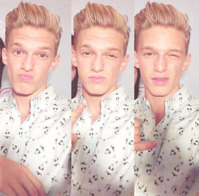 im dedicated to a little aussie boy with a dream~since 2010 he follows oh and RYAN BEATTY