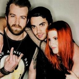 I love Paramore! Hayley, Taylor and Jeremy. They're the best!