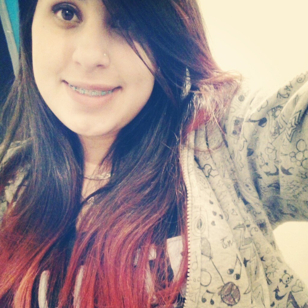 fala mal mais adora , curti meu jeito de ser  ♫