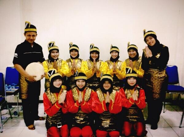 Komunitas Tari Saman Fakultas Teknik Universitas Diponegoro. Job? Cp: 081285718193