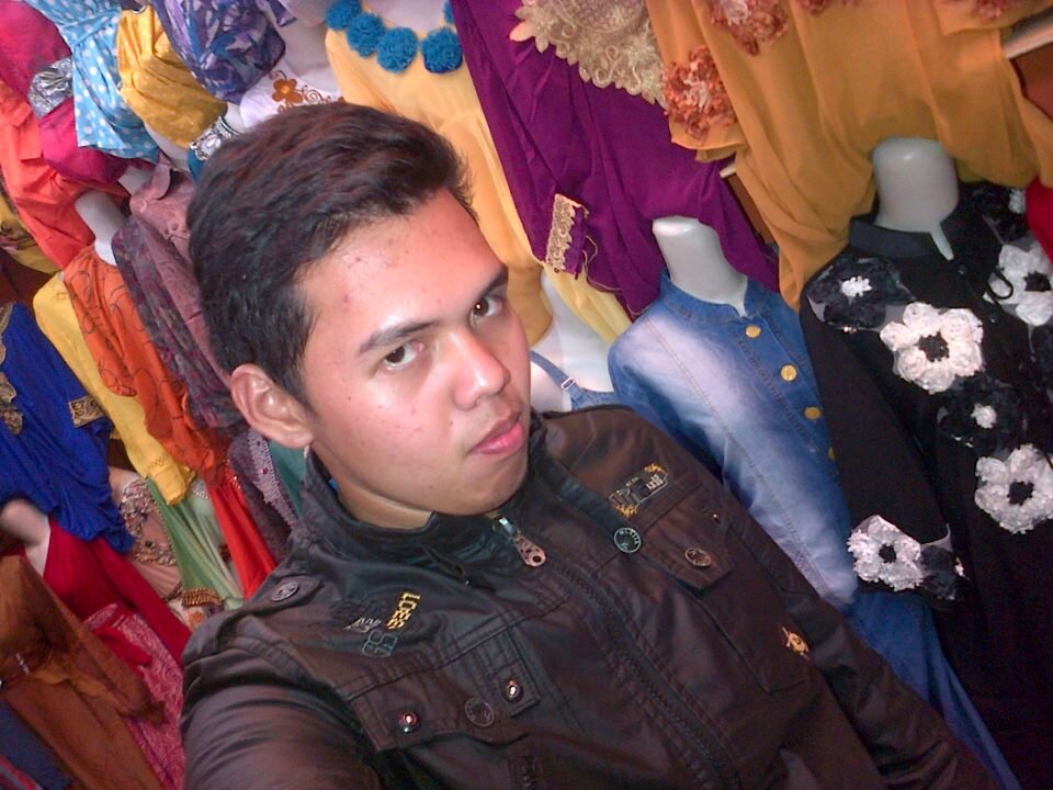 Kotoshi_Adnan's profile picture. Ucapkan hal yang membangun, bukan membingungkan
