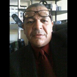 Soy de origen dominicano, resido en USA por 22 años. Amo la musica,me gusta leer y escribir, soy pastor cristiano hace diez años. Me gusta conocer gente nueva.: