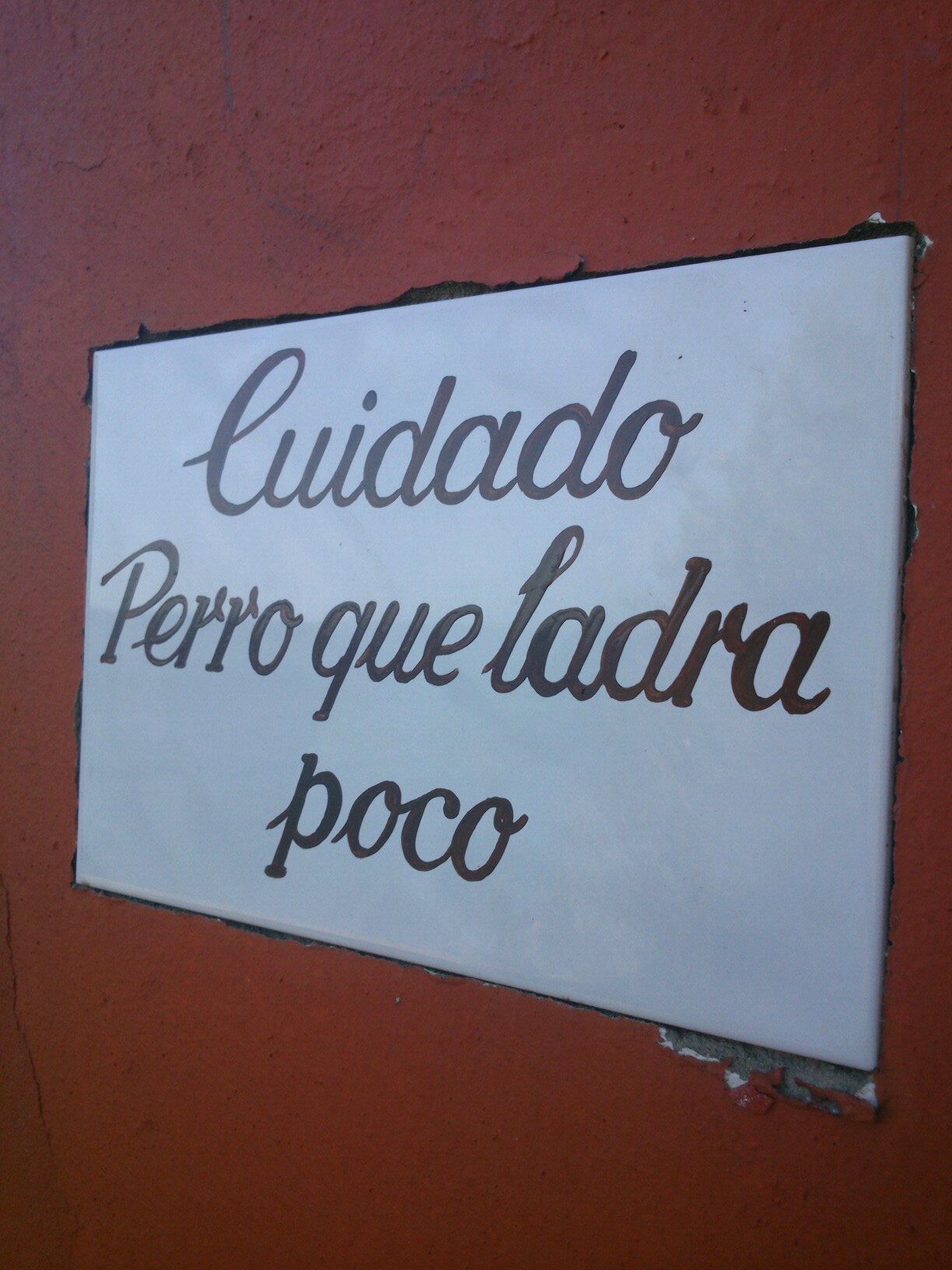 En la variedad está el gusto y en el encasillamiento la mediocridad así que pasen, vean, critiquen o alaben que yo me lo tomo con tres hielos. PADRE 👮🏼‍♂️