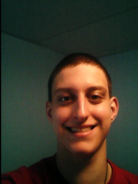Mad chill Polak #PolishPride Age 16 am cod player FA psn: Polish_Vi  Bartlett Class of 2015 Webster,MA