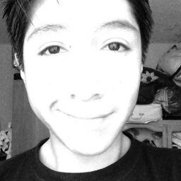 Hola soy Fernando, tengo 16 años, me encanta mucho la Musica, Soy #LovaticBoy