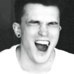 Sono Josh sono figo e sexy Devine ouo #single #bisex ouo || @ItaNialler Anore Mio ʘ‿ʘ