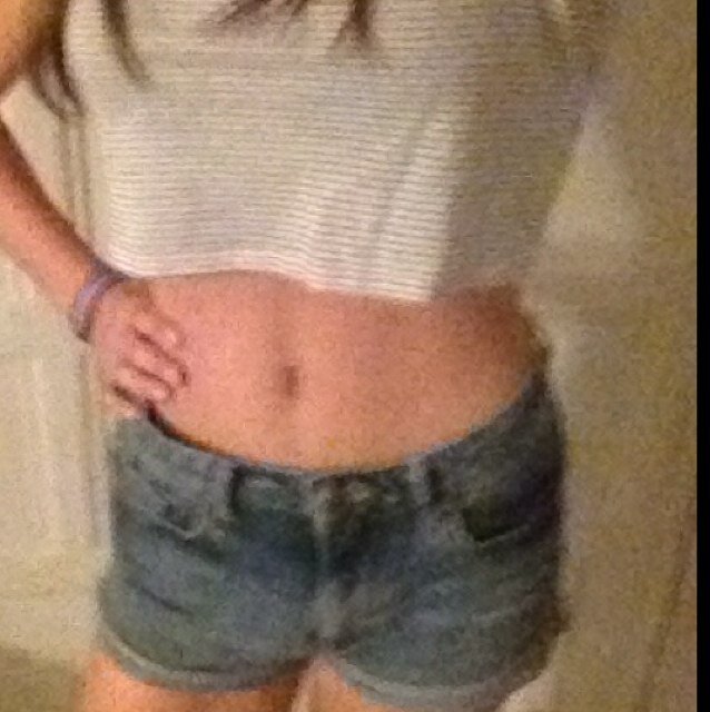 cravingnormal's profile picture. 