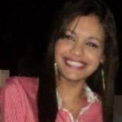 Sou uma garota de 19 anos que tem vários sonhos como todas e pretendo conquistar os meus sonhos se Deus quiser *-*