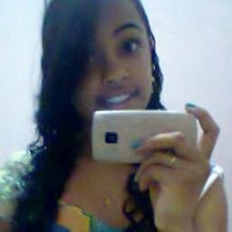 Aquelα que vc fαlα mαl, pαgα-pαu e fαz iguαl 'Nαo importα o quє єu diigα,
Vocє irα vαlorizαr pєlo quє vê,
julgαr pєlo quє ouviu
e opinαr pєlo quє conhєcєu.