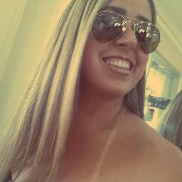 Monique_Soares's profile picture. Alter ego da Monique.... Com a cabeça nas nuvens e os pés no chão.

https://t.co/BMwRtX2RJX