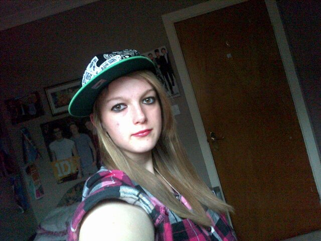 KibbzJade's profile picture. I'm 16 I'm from wales and I'm TAKEN!! Ask me anything on http://t.co/G0EnAY5XDH