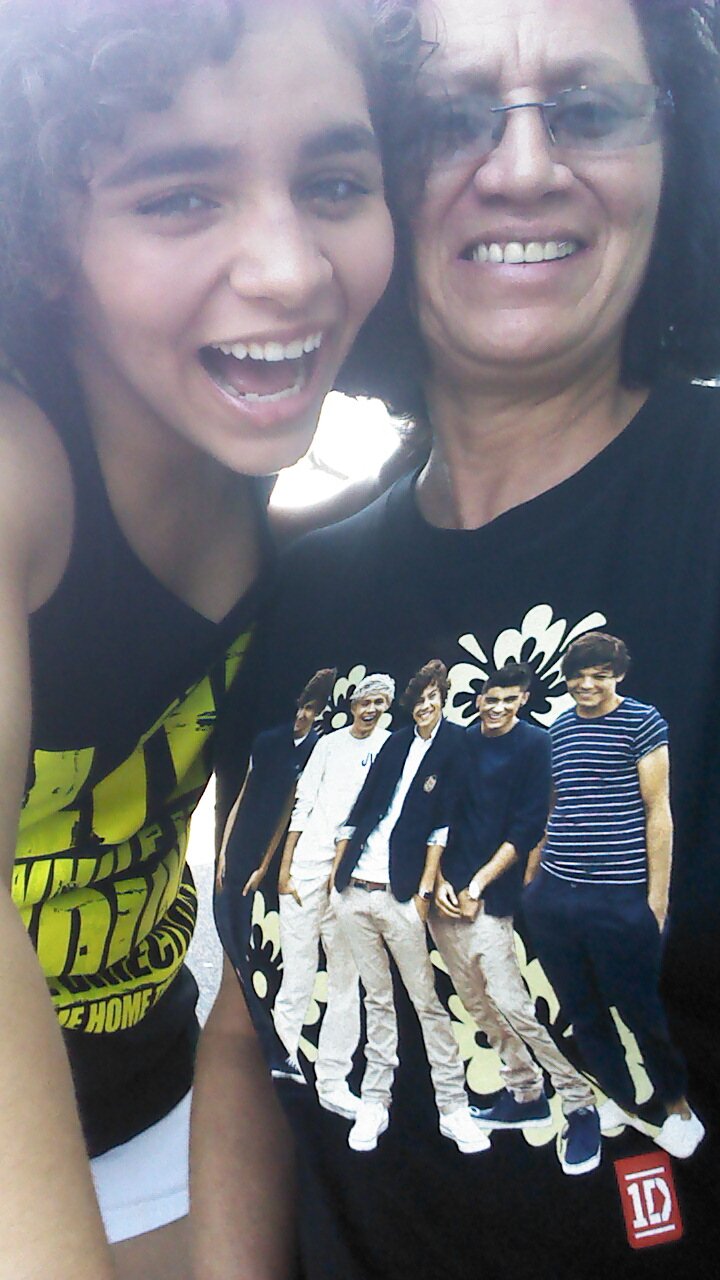 Proud Mama Directioner ;D Born in Jersey City, moved to St. Croix V.I. love to travel. Have one son in the Navy and my daughter is in ROTC