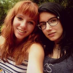 Comment me décrire? C'est simple. Je suis la fille la plus heureuse au monde, la plus amoureuse.. Romain. 

http://t.co/5YF3S2J6fZ