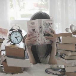 Si te gusta leer, escuchar música y el cine, encontranos en Facebook y disfruta nuestra página.