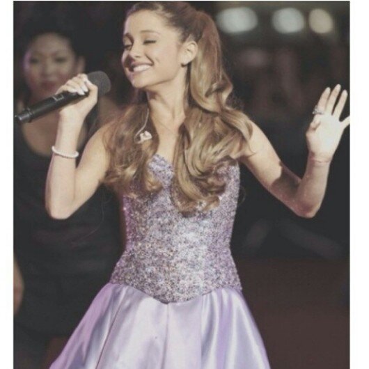 My idol drops her bra in the toilet, never tried a taco, and pee's warmely. Got a problem with it? {1/5 of BowToBoobiana}