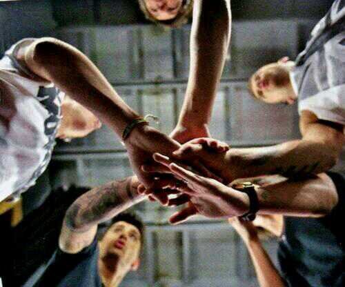 one direction is all of me:)♡                                     USA×JPN 1/4  OKINAWA☆