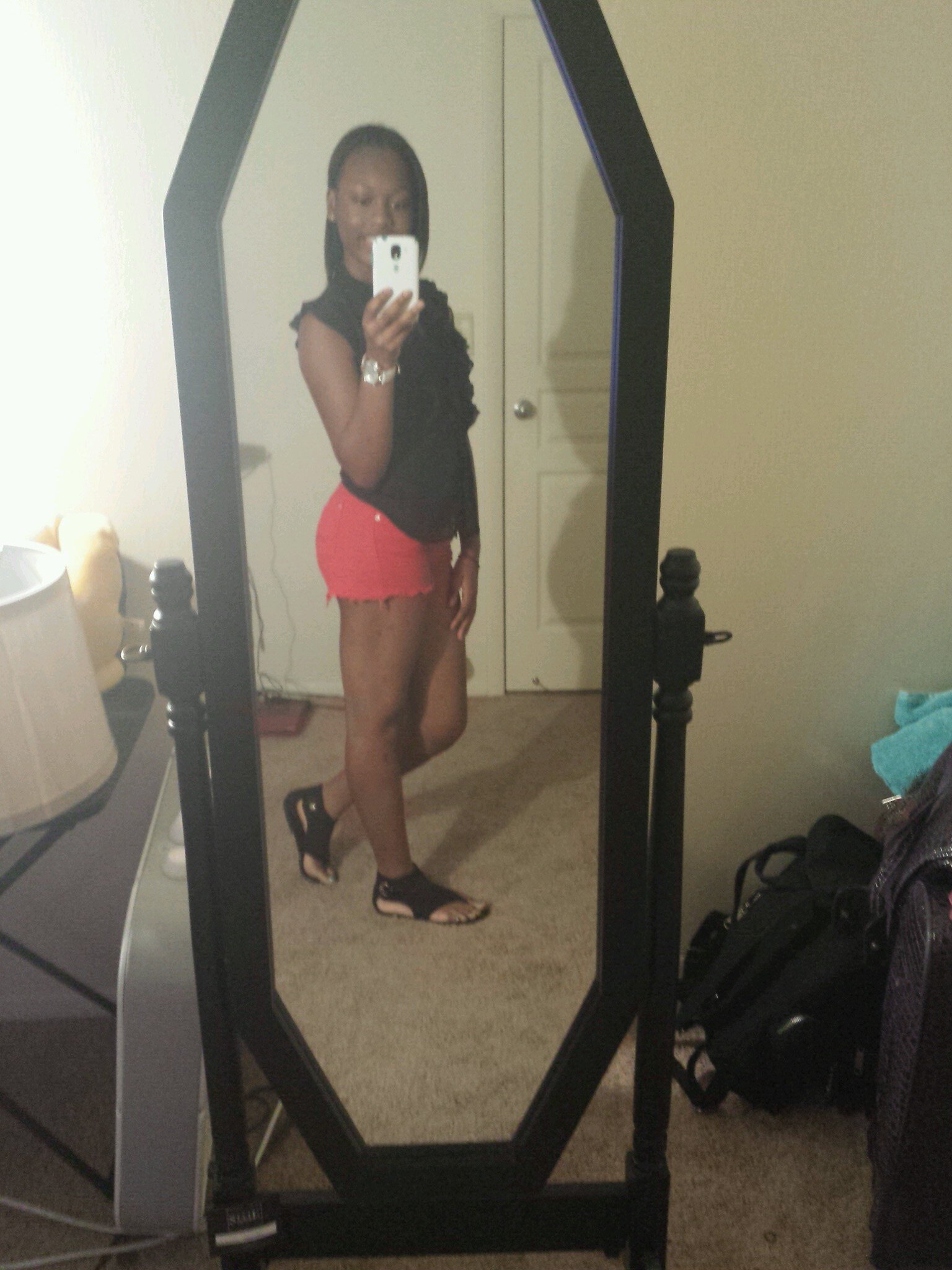 Lesbians Are Da Shyt..! I ❤My Kisses ⬇ Low..! TURNNUPP ^___^ http://t.co/6Z5QXlrRl0