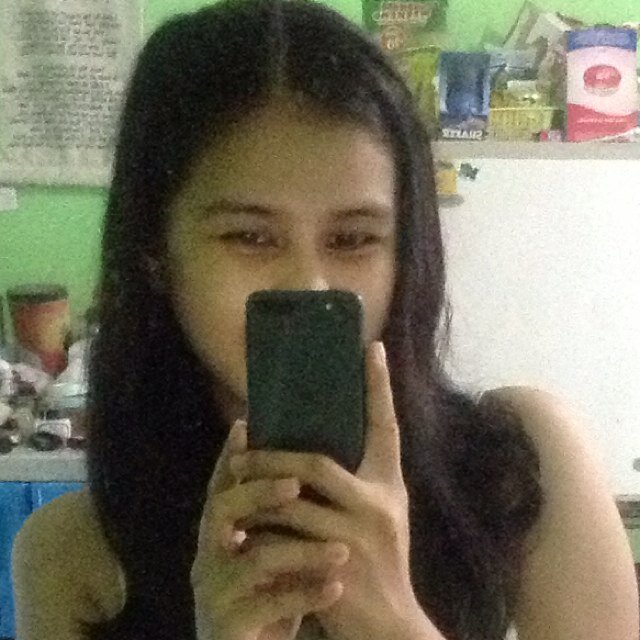 I am who I am.
It's for u to find out
;)
 
 
 feel free to follow and tweet me ..
it's ok, i dont bite !
^_^