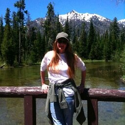 noeta's profile picture. Freelance writer and traveller.