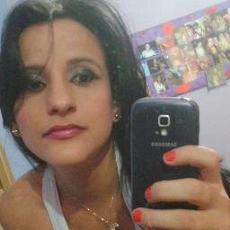 Minha confiaça esta em Deus, pois ELE sempre esteve  comigo
Posso não ser tudo que quero mais vou atras dos meu objetivos, pois o Espirito Santa esa comigo