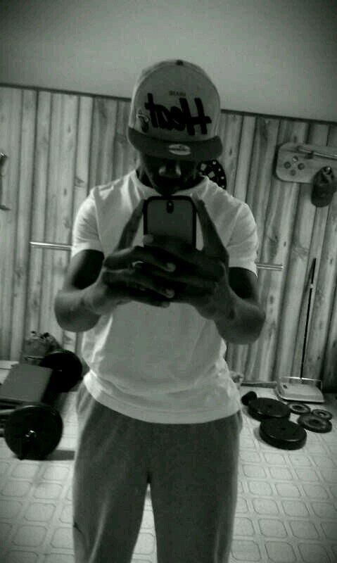 I love to workout and I'm hot