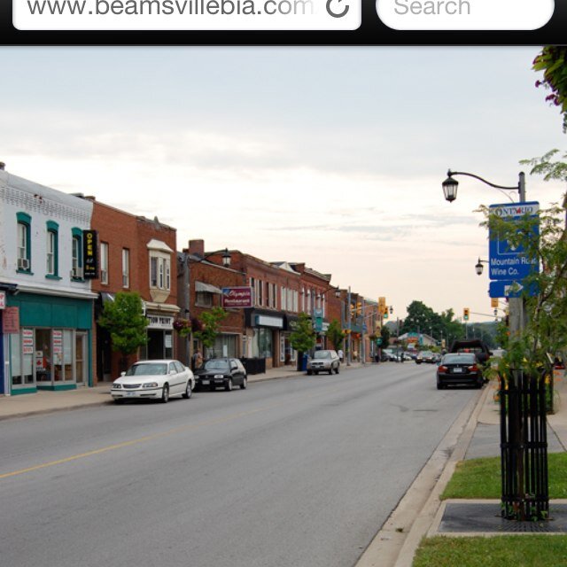 The town of Beamsville is part of the town of Lincoln in the province of Ontario in Canada. It is located along the southern shores of Lake Ontario.