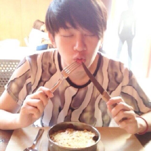 ＊92line ＊슈퍼주니어 love ＊일본엘프 - 83line寄りのallペン ＊E.L.F follow me！ と言いつつ、最近は通常アカウントとして呟いています\( ˆoˆ )/フォロー外す場合は ブロックお願いします！