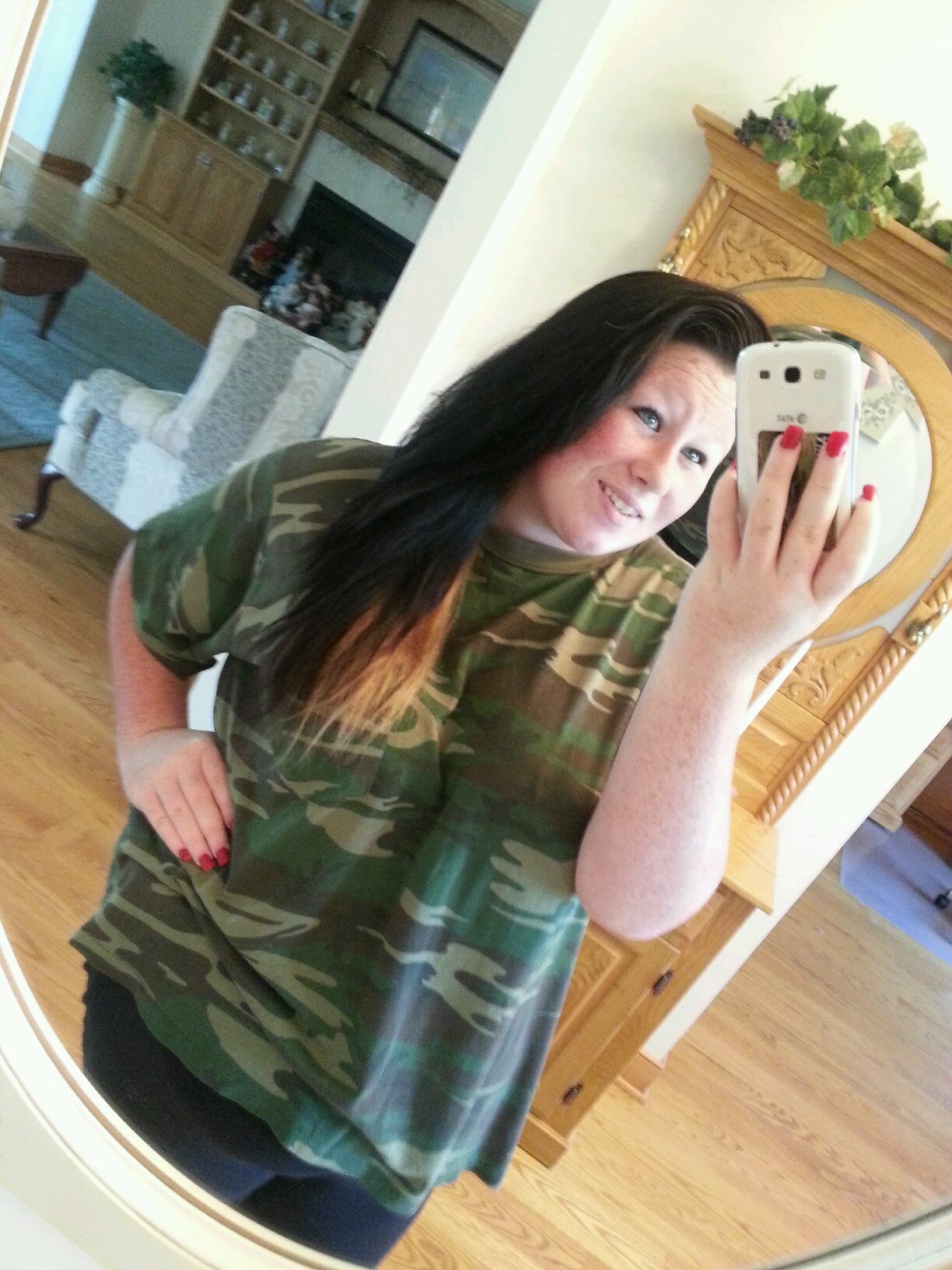 17 (: #single #senior #textme #tattoos #piercings