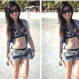 Sensitive♡ Moody♡ Bipolar♡ Fashionista♡ Look like girl♡ Act like a lady♡ Think like a man♡ Work like a boss♡ Spanish-Pinay since 03.22.00