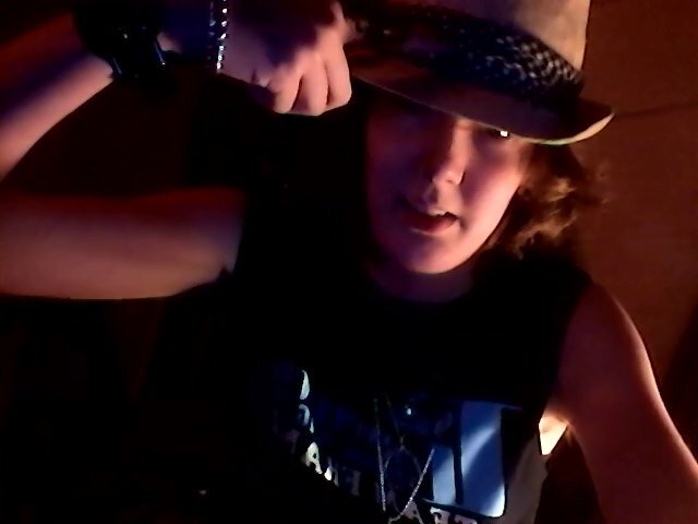 Wicked improv violinist, drag king, reiki practitioner, Aquarian...