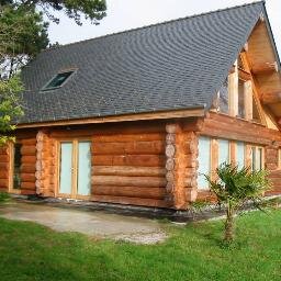 Producem si comercializam constructii din lemn.Specializarea noastra este domeniul fabricarii si montarii caselor din lemn.