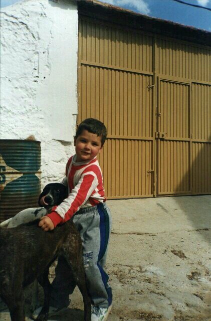 Transportista, Jugador profesional de Poker y jugador del CUCHI PARK F.C