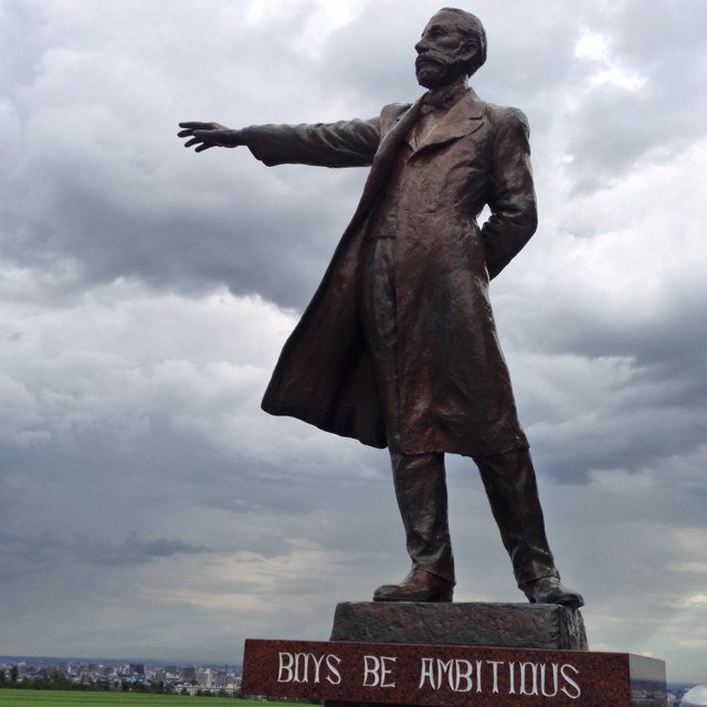 drnobusaku's profile picture. 産婦人科医をしています。内視鏡手術が好きです。患者さんの立場にたって診療するように心がけています。妻と息子二人（20歳、15歳）、娘（12歳）の5人暮らし。デジモノ好きです。