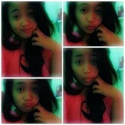 Love my mom love ayah .dan aku sayang si dia