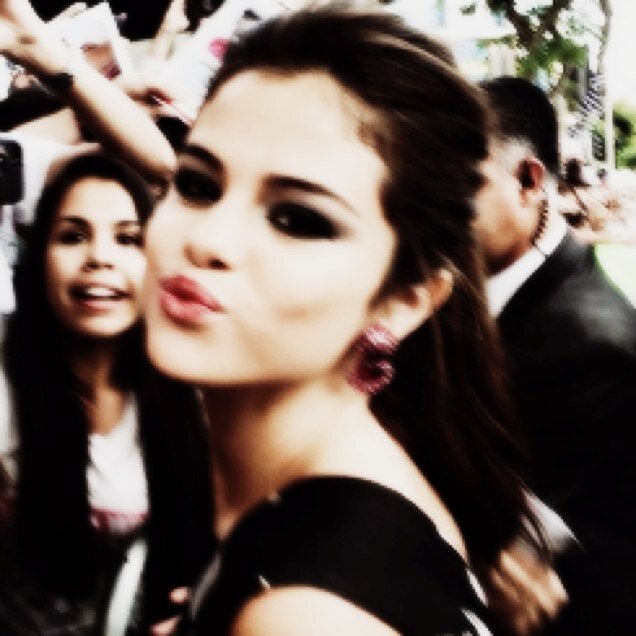 thislovegomez's profile picture. write your name across my heart