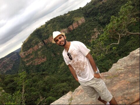 Muslim, First Last and Forever (InshaAllah). Therafter I'm a Son, Brother, Doctor, Traveller, Sportsman (Wannabe), Friend and Nonsense Talker ;). Follow Back!