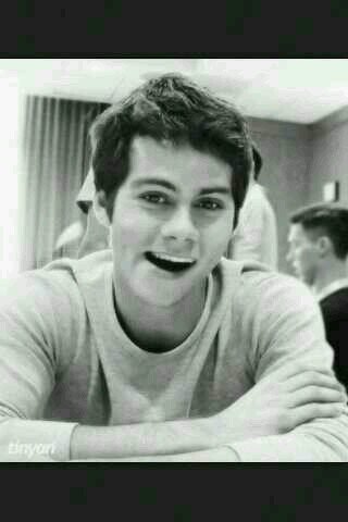 i think @dylanobrien should marry me!:* i love him so much:x